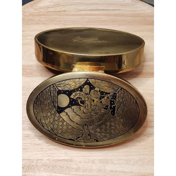 Samoset Chocolate Tin - Oval - Boston one Pound Net - Hinged Oval - Picture 5 of 6